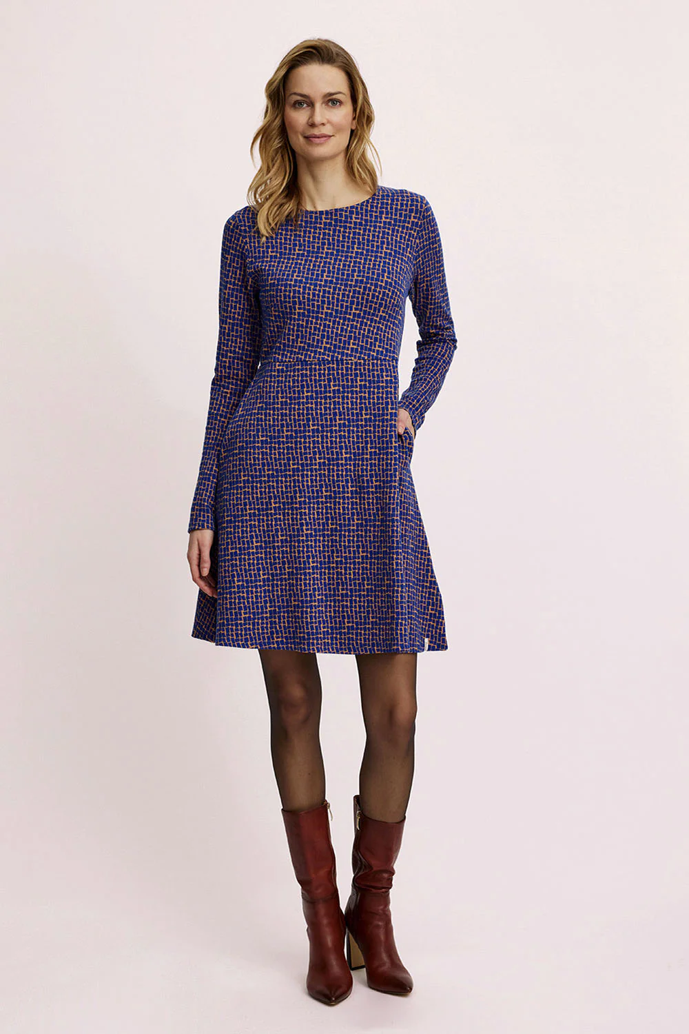 Gestricktes Swing-Kleid im Retro-Look - Image 3