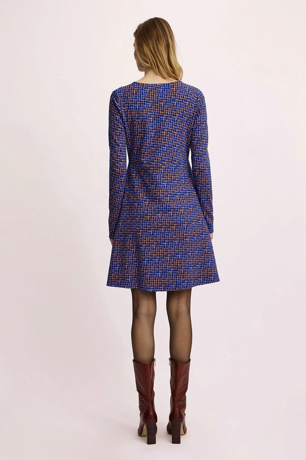 Gestricktes Swing-Kleid im Retro-Look - Image 4